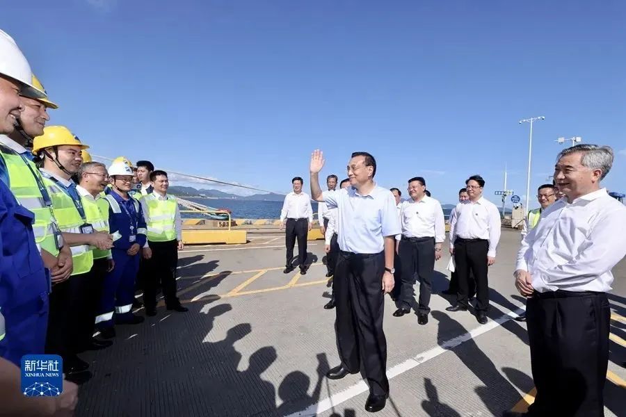 李克强总理考察深圳，讲到要打造更多“双创”平台，助力更多人实现创业创新梦想-深圳